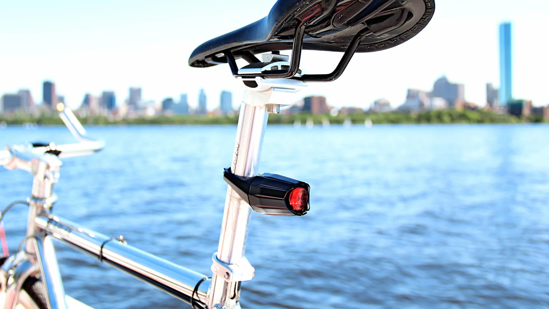 Titelseite 2 Titelseite -Fahrrad Pack 3017296 poster defender bike light main